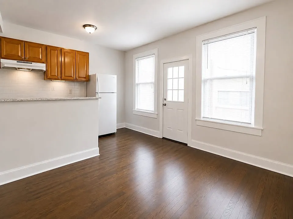 746 Broadway #2