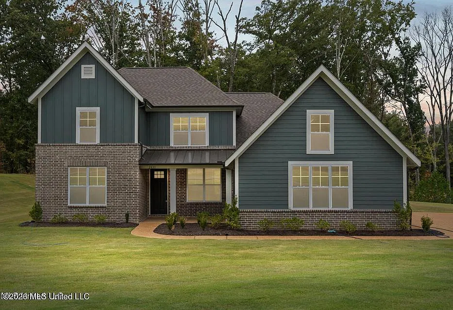4 bed, 3.0 bath, 2862 sqft, $3,350 — Photo 1