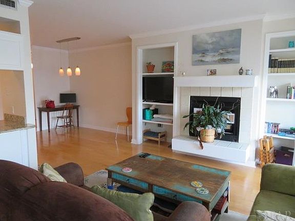 5th image of 44 Baybridge Dr