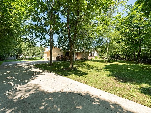 5th image of 4880 Hayden Run Rd