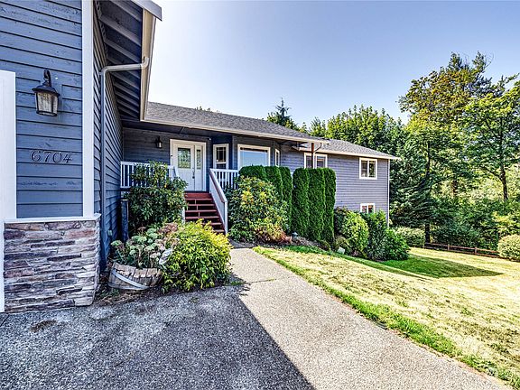 2nd image of 6704 84th Drive NE