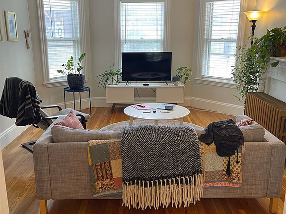 01 Living Rm
