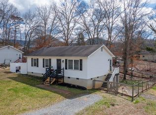 232 E 34th St, Buena Vista, VA 24416