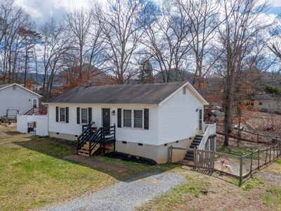 232 E 34th St, Buena Vista, VA, 24416