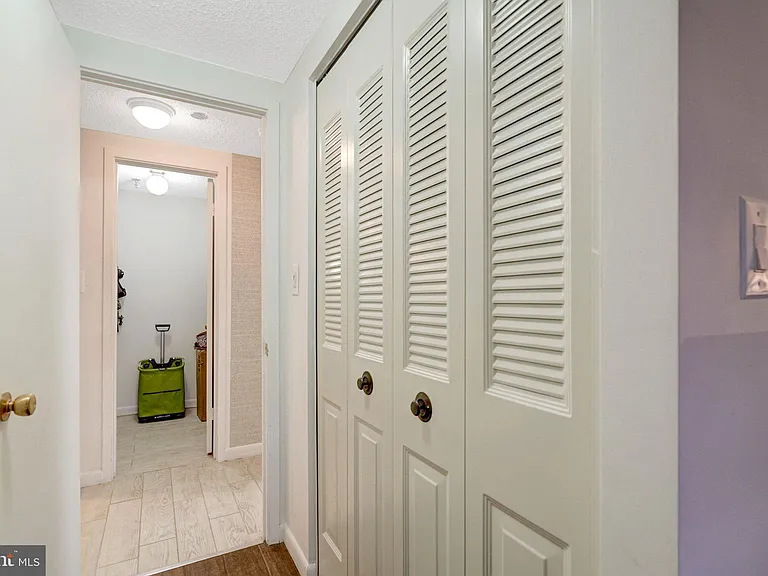 3709 S George Mason Dr #415-E — Photo 5