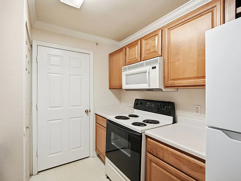 18367 Bridle Club Dr — Photo 8