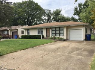 8 Norine Ct, Florissant, MO