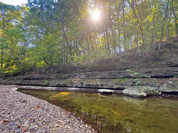 24 Merrimac Rd, Bradfordsville, KY 40009