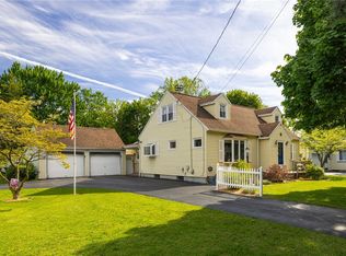 401 Hinchey Rd, Rochester, NY 14624