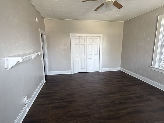 3rd image of 528 Turney St APT A
