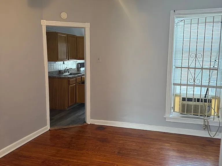 5753 N Beechwood St — Photo 42