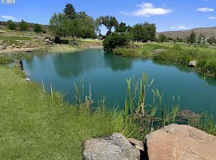 413 Little Lake Rd, Maupin, OR 97037