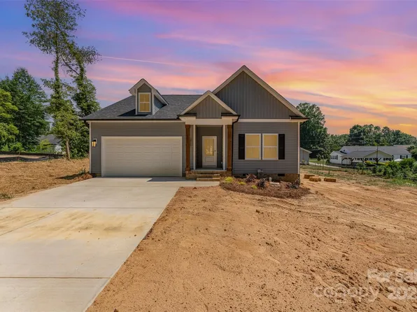 309 Walker St, Kannapolis, NC 28081