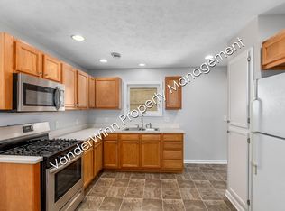 1308 Leonard St NW #2, Grand Rapids, MI 49504