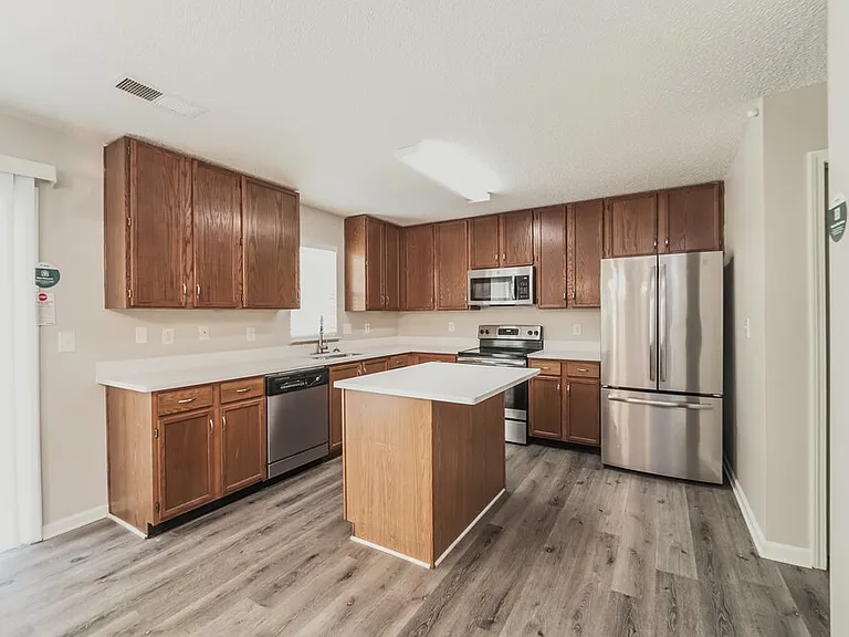 2070 Chapel Creek Rd SW — Photo 8