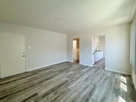 4th image of 325 N Garfield Ave APT A