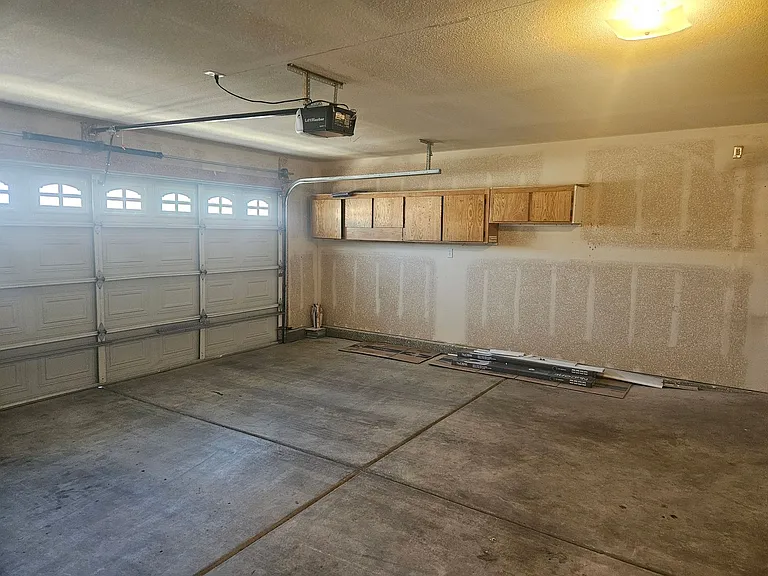 902 Riverfront Dr — Photo 12