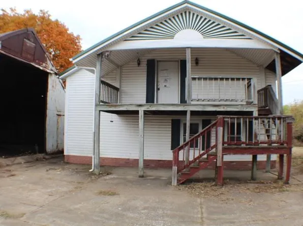 246 Happy Hollow Rd, Gallipolis Ferry, WV 25515