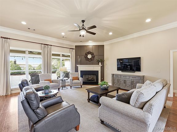5th image of 9516 Lochworth Ct