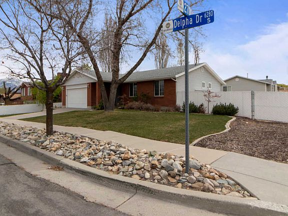 3rd image of 2681 W Delpha Dr