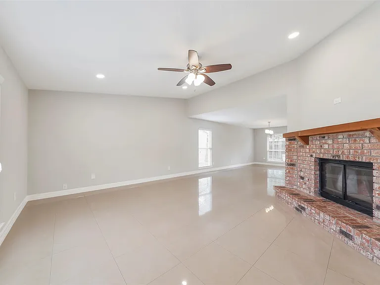 6630 Tara Dr — Photo 6