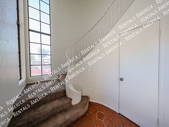 4th image of 839 S Westwood St APT 290