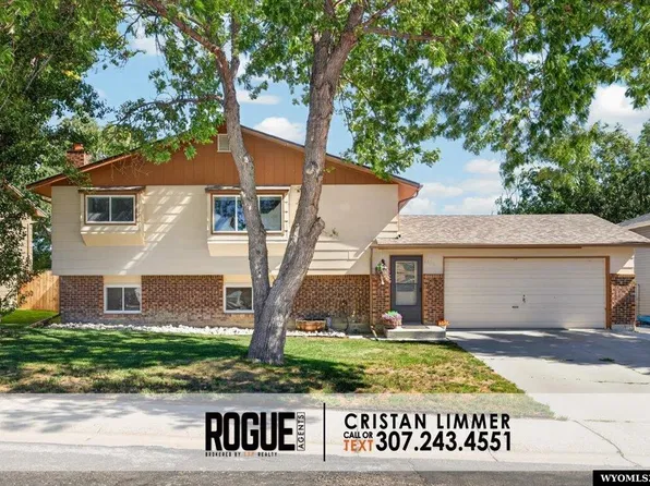 6600 Village Drive, Casper, WY 82604