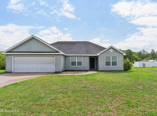 472 Red Hawk Dr, Waynesville, GA 31566