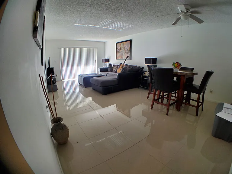 Sherwood Square Apartments — Photo 36