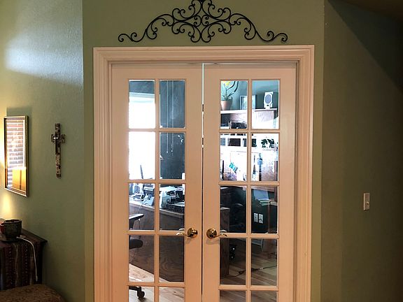 Office/bedroom/nursery