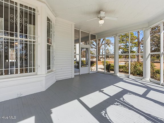 14th image of this home