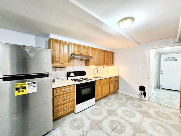 86 Avenue S #1