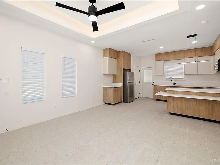 11501 N 25th St #3 — Photo 5