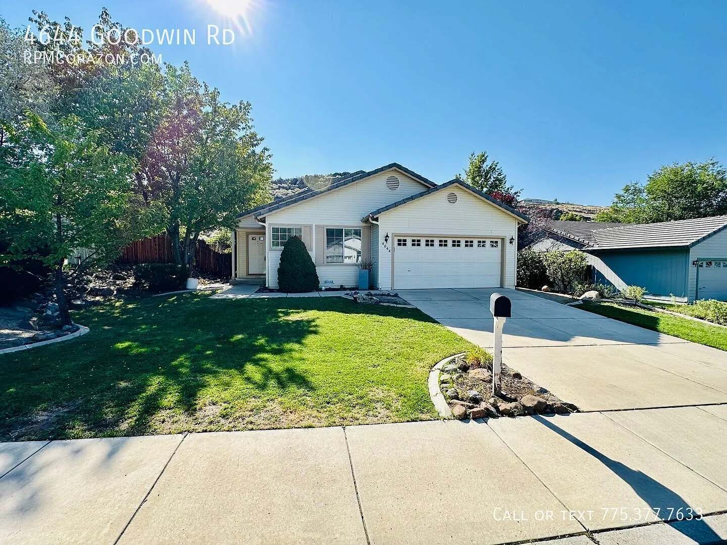 Upgraded 3 Bed, 2 Bath Home in the Vista's $1995/month! — Photo 1