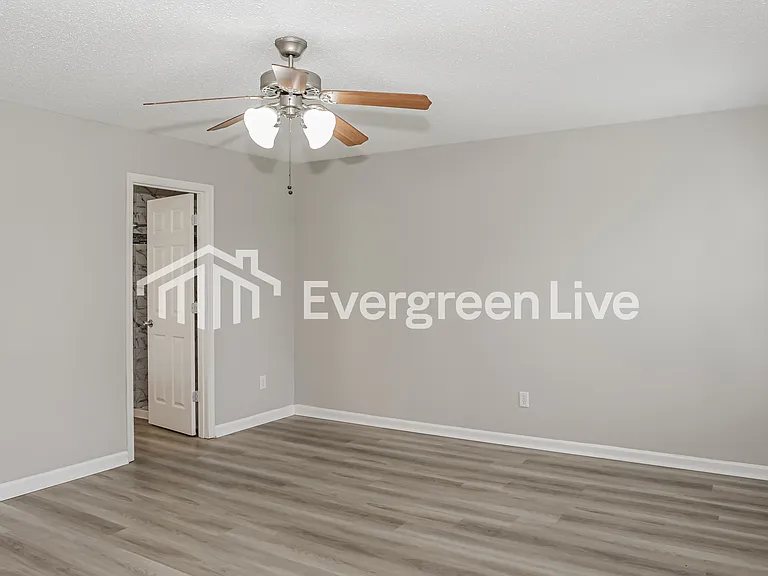 224 Guardian Dr — Photo 8