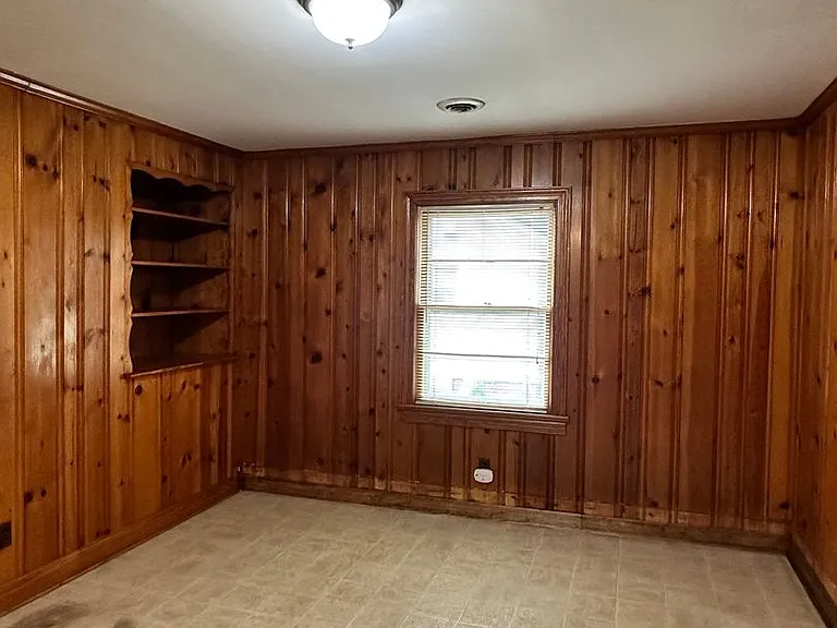 144 N Fairview Cir — Photo 10