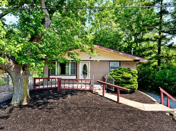 104 Cook St, Alexandria, IN 46001