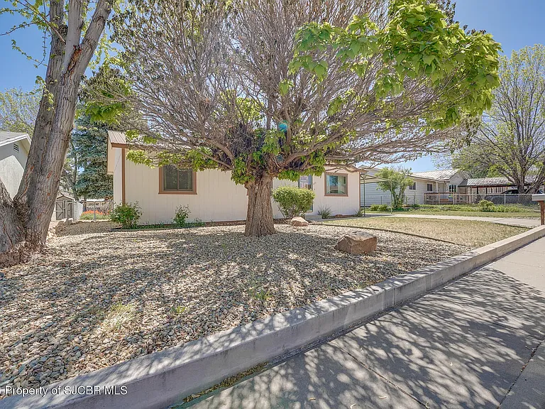 806 La Plata Ave — Photo 2
