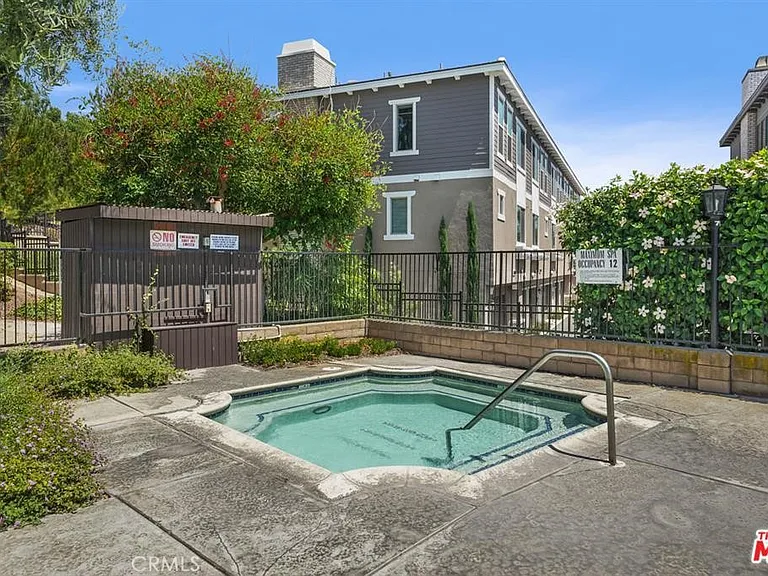 5123 Castelotte Ct — Photo 33
