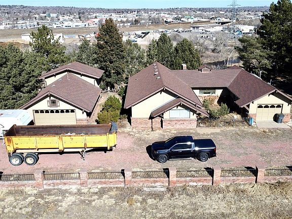 2nd image of 6105 W 49th Place