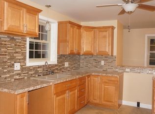 65 Riverview Ter, Springfield, MA 01108