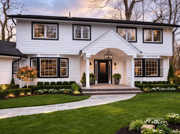 22 Peppermill Lane, Dix Hills, NY 11746