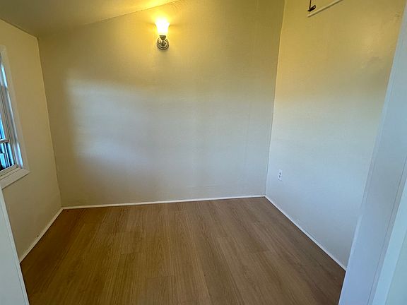 Living room/bonus room