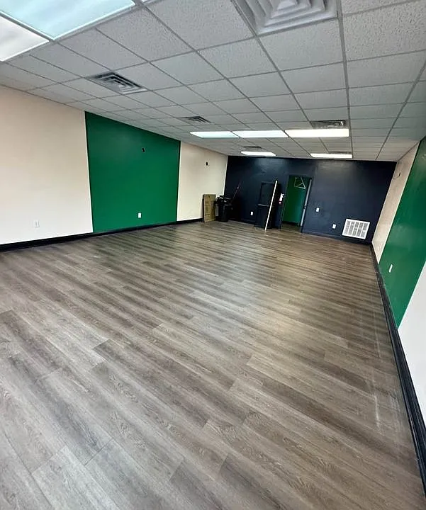 8700 Colonel Glenn Rd #4