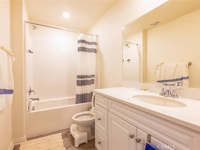 4058 E Coronado Privado — Photo 35