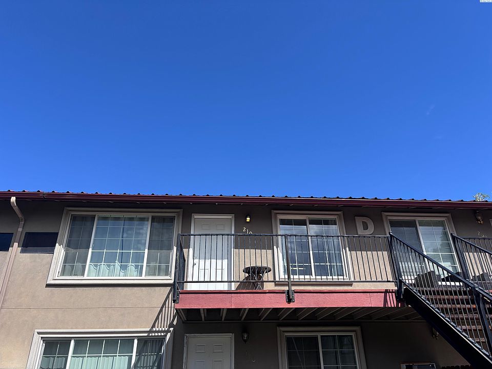 1st image of 526 S 40th Ave APT D210