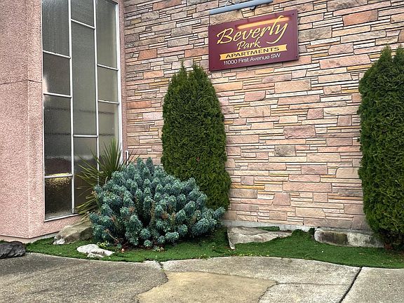 Beverly Park Apartments