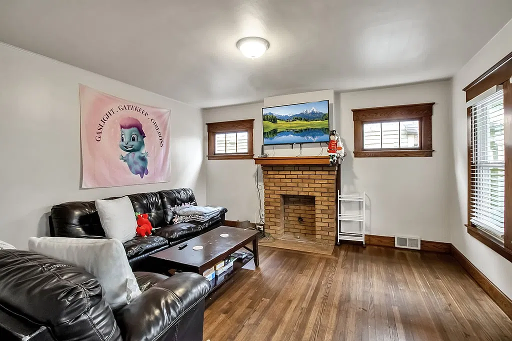62 West Northrup Place - 1 — Photo 1