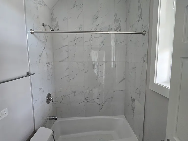 6141 N Richmond St #G — Photo 22