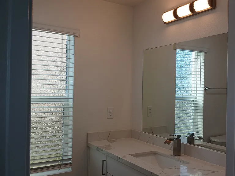 Orchard Park Apartment — Photo 22